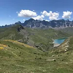 La Abadia En Tramacastilla