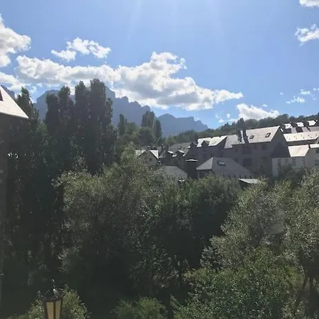 La Abadia En Tramacastilla *