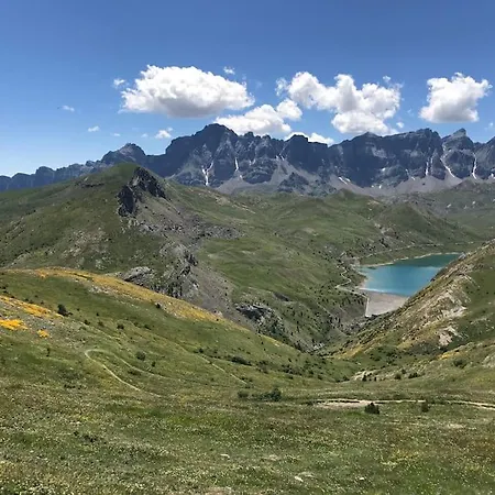 La Abadia En Tramacastilla